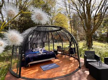 Tente pour 2 personnes, avec piscine ainsi que jardin et terrasse dans le Finistère