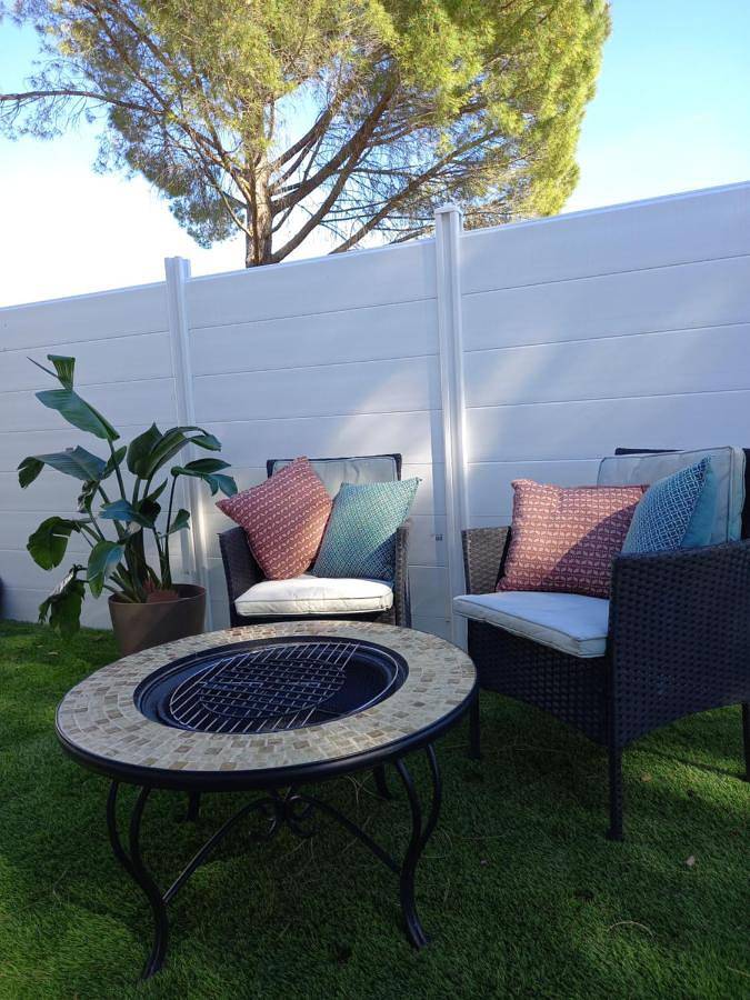 Location de vacances pour 4 personnes, avec terrasse et jardin à Sussargues - 4