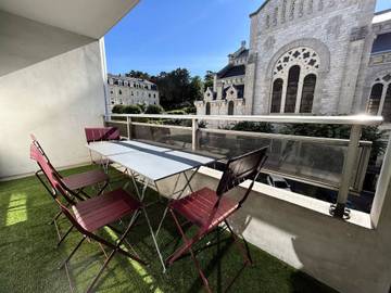 Appartement De Vacances pour 4 Personnes dans Aix-les-Bains, Région de Chambéry, Photo 3