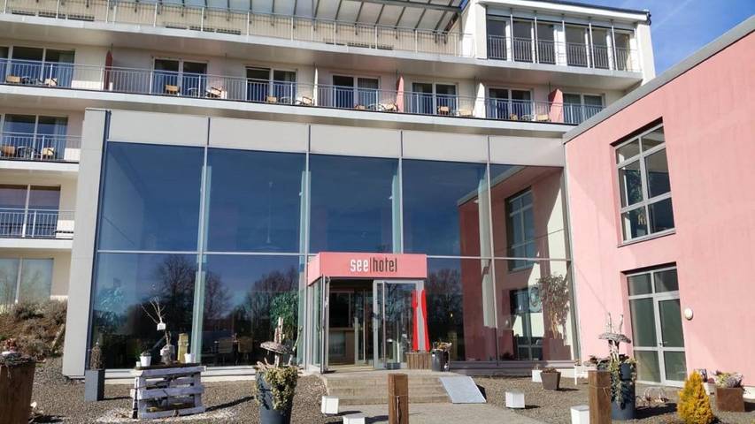 Hotel für 3 Personen, mit Balkon und Terrasse sowie Garten und Sauna in Kell am See