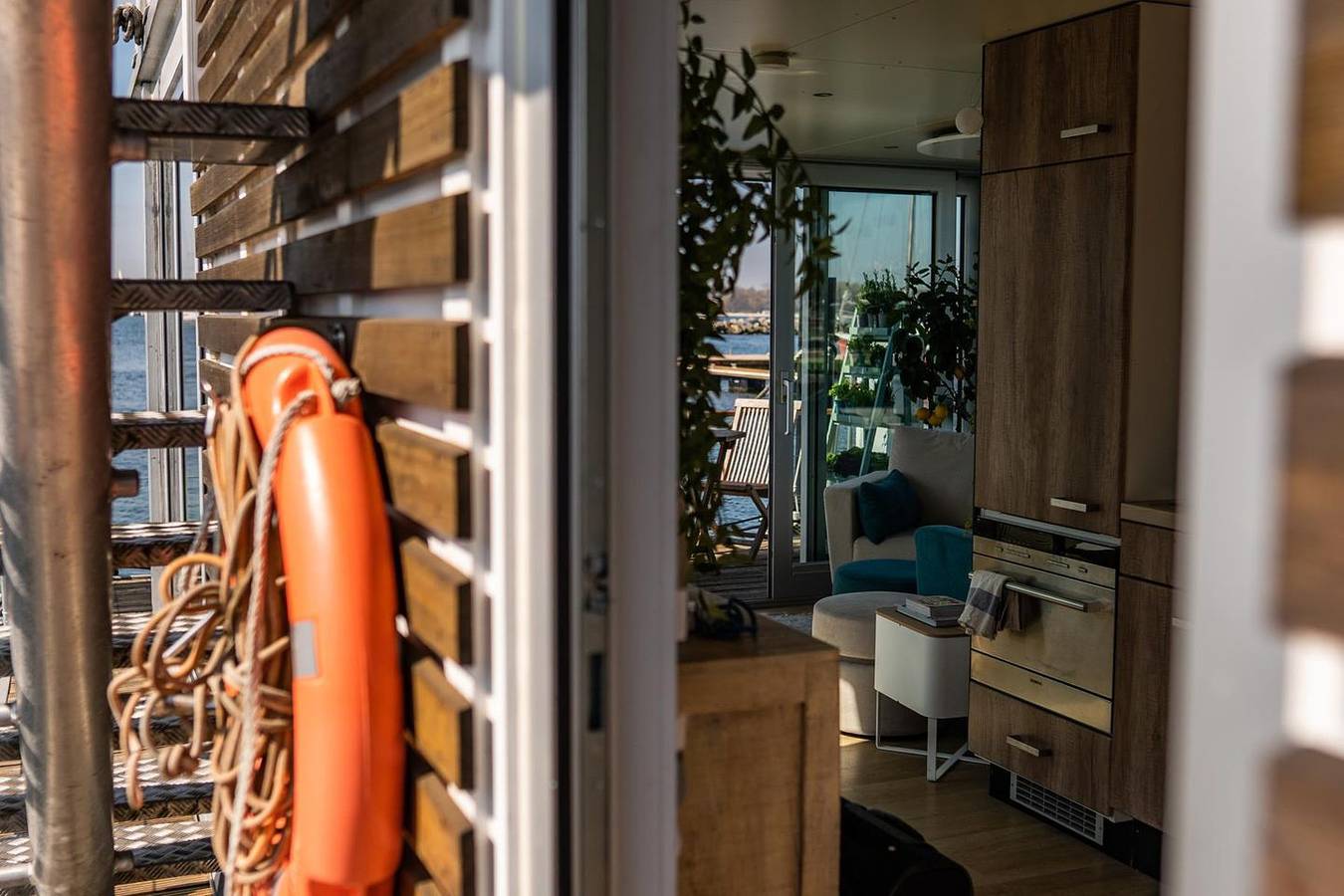 Hausboot Canoga im Laboer Yachthafen in Kieler Förde, Laboe