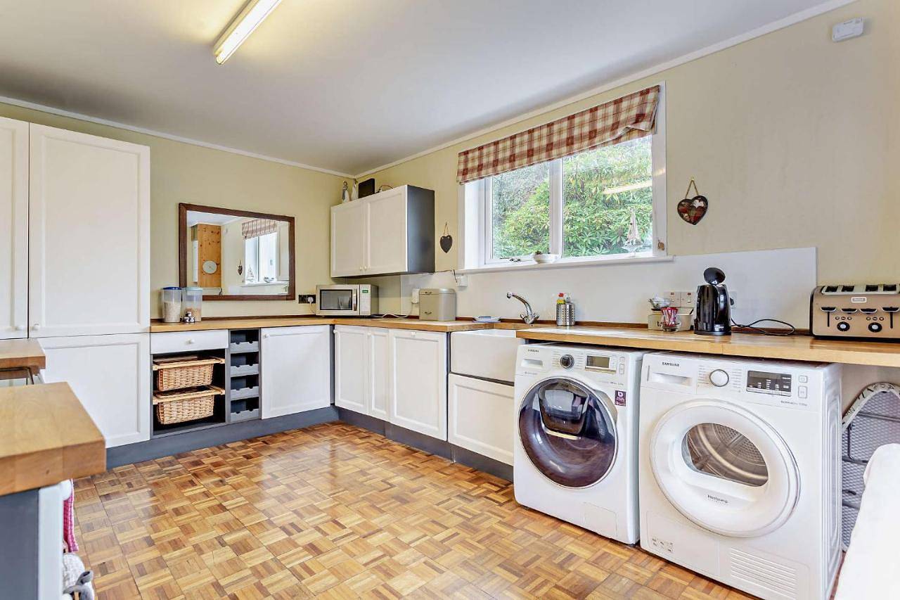 Three-Bedroom Cottage in Kyleakin, Loch Alsh