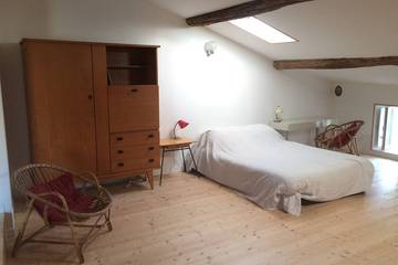 Gîte pour 4 personnes, avec terrasse à Cabariot