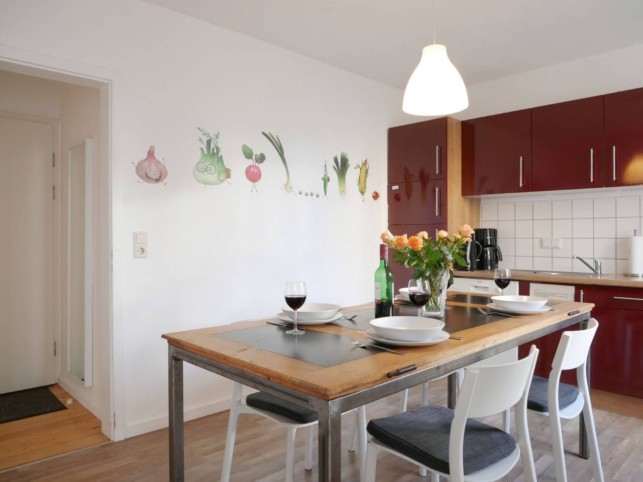 Ganze Wohnung, Apartment 'Zweiteheimatfreiburg - Rot' mit Gemeinschaftsgarten und Wlan in Stühlinger (Freiburg), Freiburg