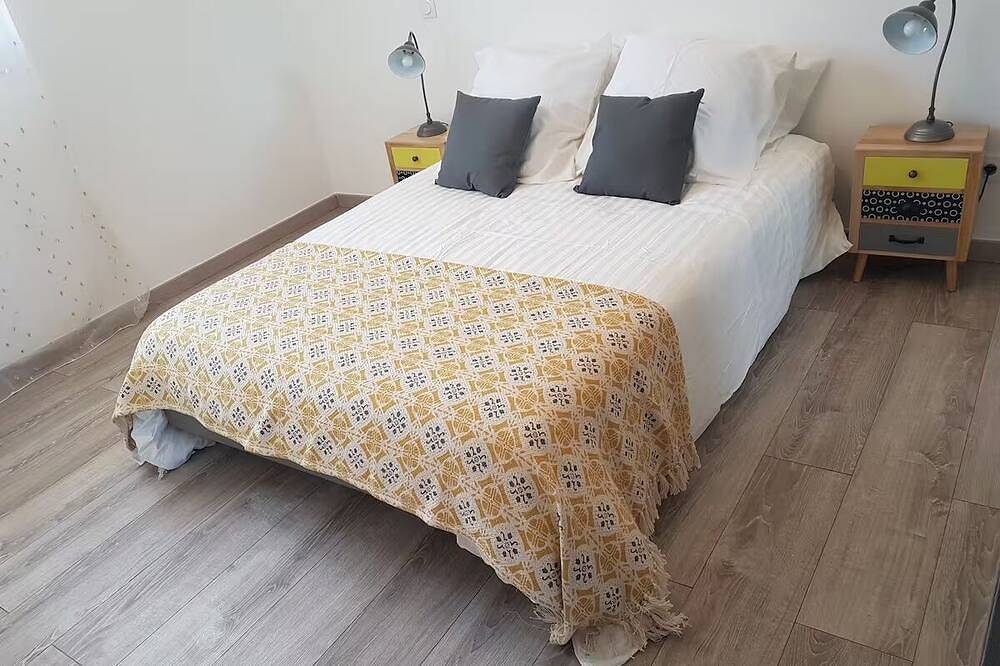 Entire apartment, House T3, near the sea, relaxing setting in Santa-Lucia-di-Moriani, Corte region