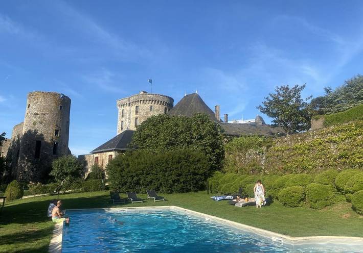 Location de vacances pour 2 personnes, avec vue sur le lac ainsi que jardin et vue, animaux acceptés à La Flocellière - 3