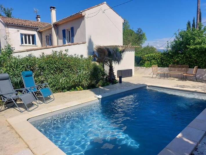 Villa voor 6 personen, met zwembad en tuin in de Ardèche