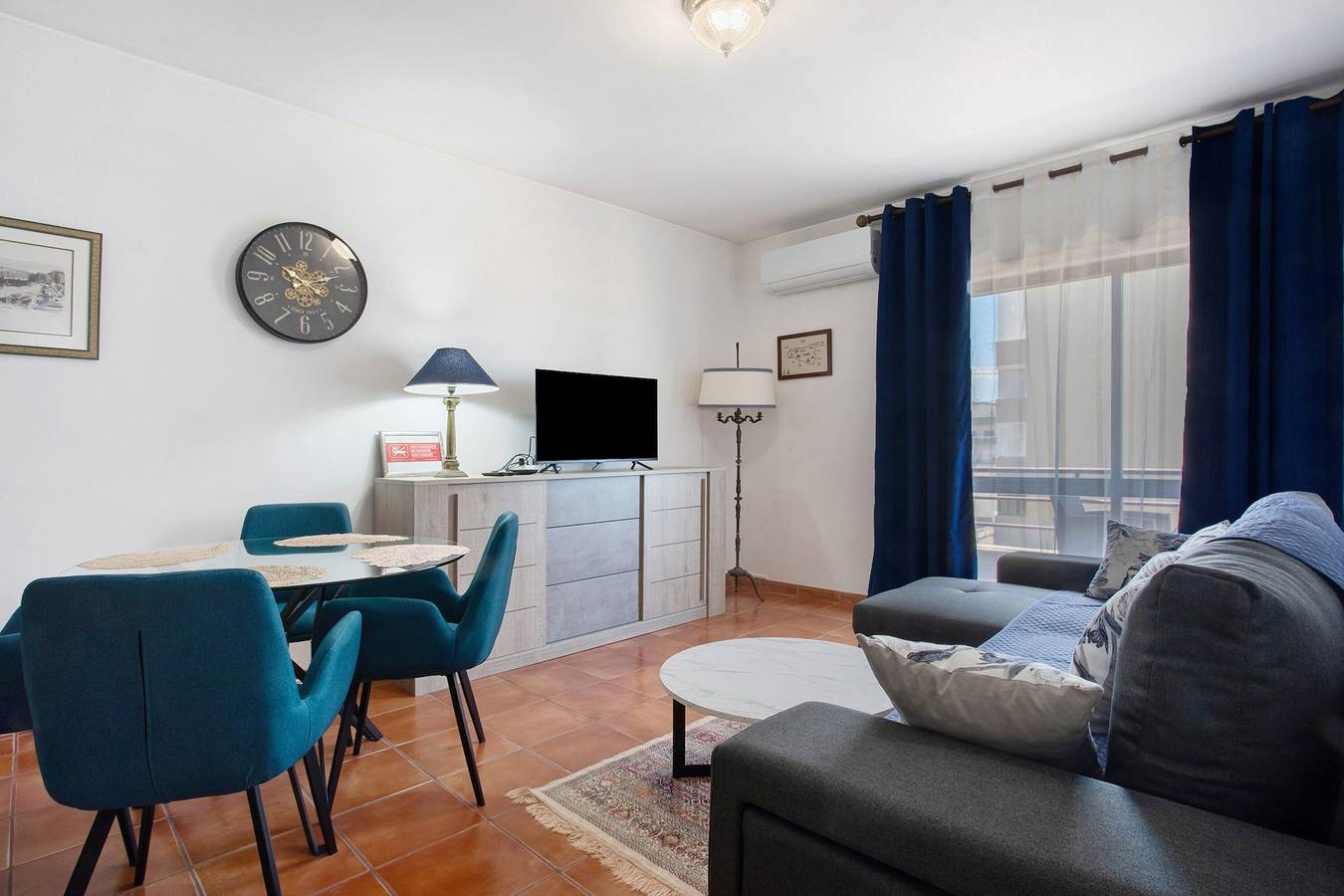 Entire apartment, Apartment 'Casa Do Mar' with Sea View, Wi-Fi, and Air Conditioning in Praia da Claridade, Figueira da Foz