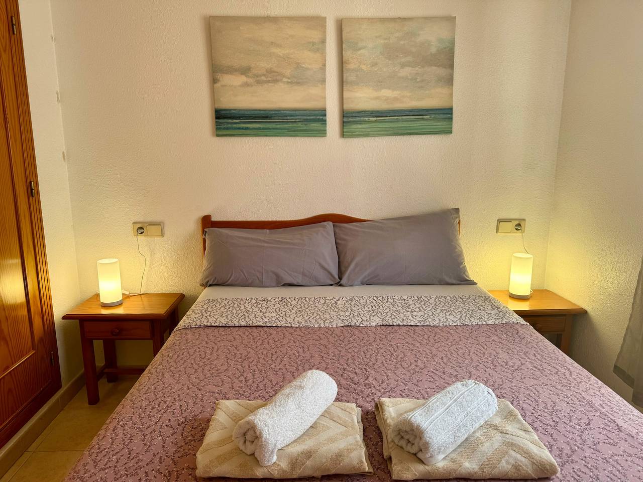 Appartement entier, Appartement 'Buen Ambiente' avec piscine partagée, jardin commun et Wi-Fi in La Zenia, Orihuela