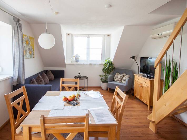 Ferienwohnung für 4 Personen, mit Balkon und Seeblick sowie Ausblick in Meersburg - 2