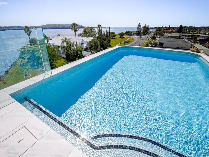 Entire apartment, Modern 1-Bedroom Apt with Sweeping Water Views in Batemans Bay, New South Wales