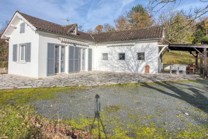 Maison de vacances pour 3 personnes, animaux acceptés à Carlux