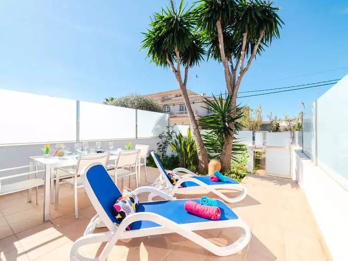 Luxus-Finca für 6 Personen, mit Balkon und Terrasse sowie Garten in Can Picafort - 2