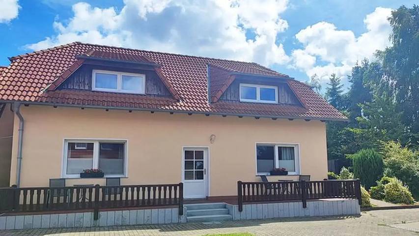 Ferienwohnung für 7 Personen, mit Garten und Terrasse in Sehlen