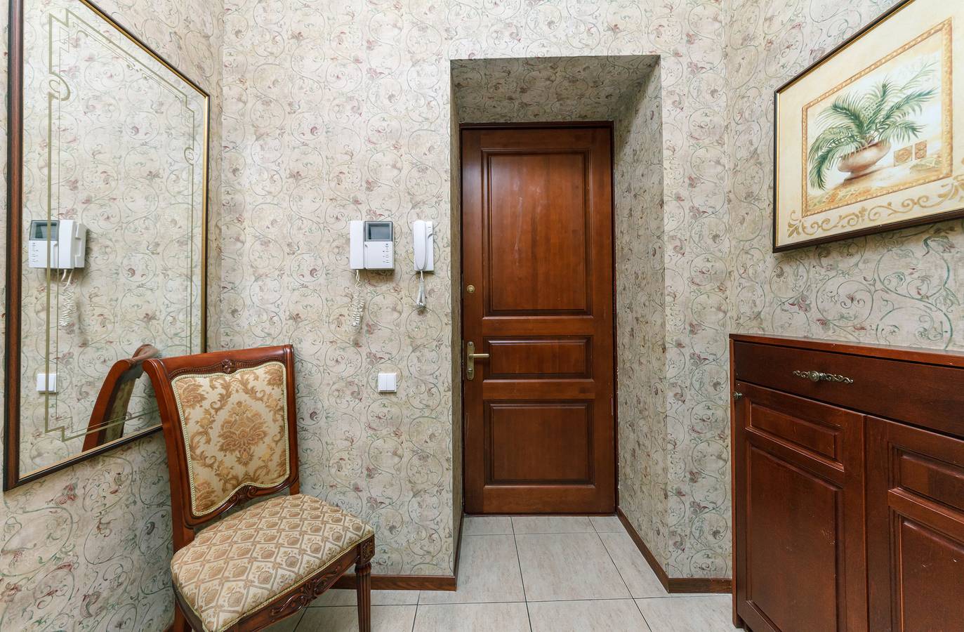 Appartement entier, Deux chambres, 18 rue Velyka Vasylkivska, Centre in Kiev, Shevchenkivskyi district