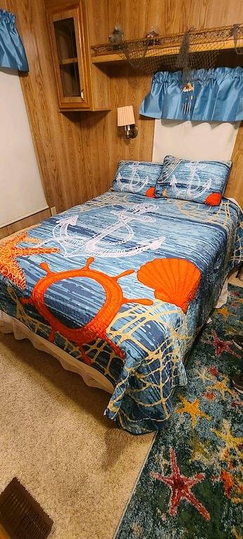 Camping for 2 people, with pool and balcony, with pets in North Carolina