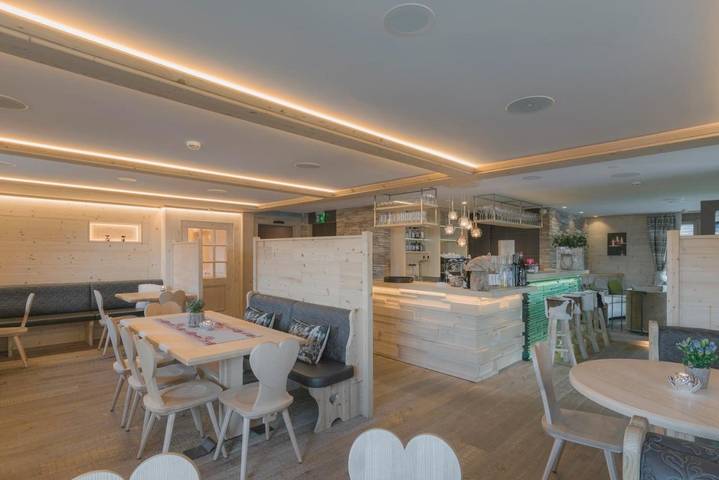 Hôtel pour 4 personnes, avec terrasse ainsi que sauna et vue dans Stoos - 4