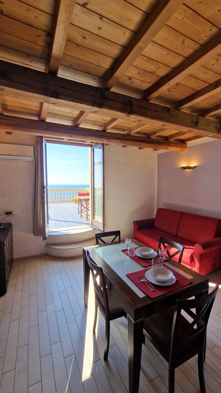 Ferienwohnung für 4 Personen, mit Balkon und Terrasse sowie Garten und Ausblick in Livorno - 2