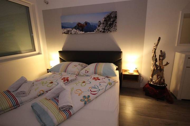 Ganze Ferienwohnung, Appartement 06 in Hohe Tauern, Flattach