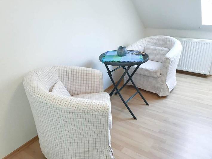 Ferienwohnung für 2 Personen, mit Balkon und Terrasse sowie Garten und Ausblick in Stadland - 4
