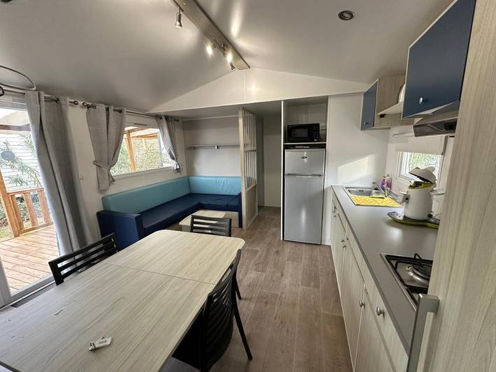 Camping pour 6 personnes, avec piscine ainsi que jacuzzi et jardin à Narbonne - 4