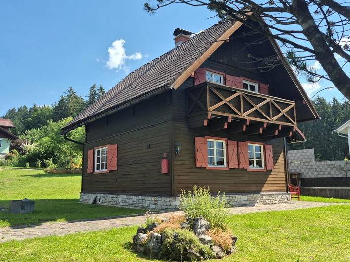 Ferienhaus für 5 Personen, mit Balkon und Terrasse sowie Garten und Ausblick