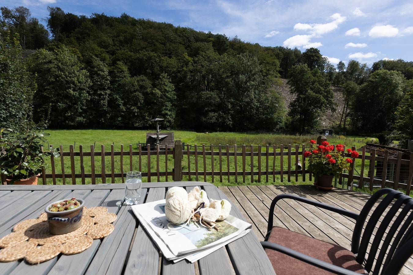 Ganze Wohnung, Ferienwohnung Am Quellental" mit privater Terrasse, privatem Garten und Wi-Fi in Meinerzhagen, Märkischer Kreis