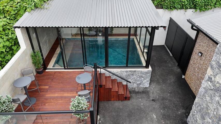 Gîte pour 2 personnes, avec piscine ainsi que terrasse et vue dans Les Makes - 2