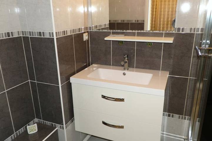 Gîte pour 4 personnes, avec jardin et balcon à Camiers - 3