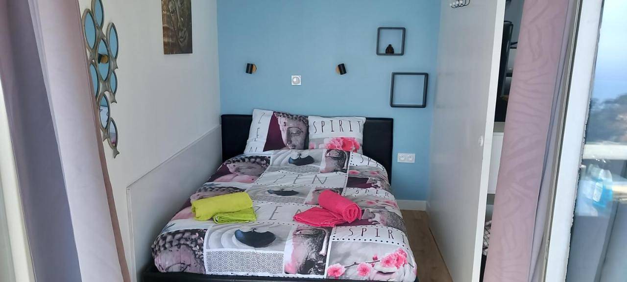 Appartement entier, Apartment with Sea View in Cap-d'Ail, Côte méditerranéenne (France)
