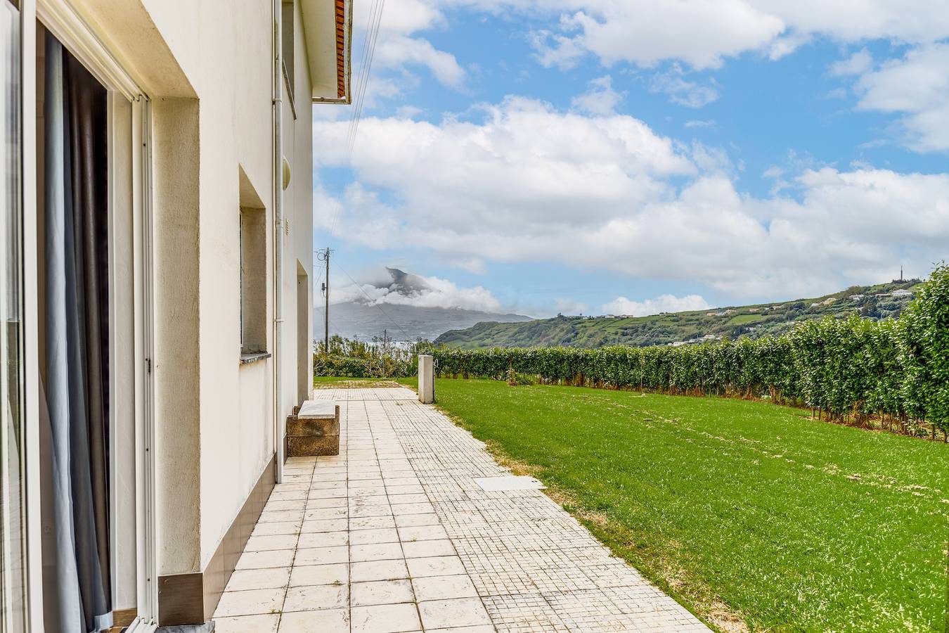 Geheel appartement, Appartement 'Praia Do Almoxarife Perto Do Mar' met Uitzicht op Zee, Wifi en Airconditioning in Praia do Almoxarife, Faial