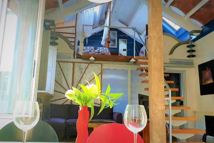 Apartamento para 4 personas, con Balcón y Jacuzzi además de Terraza y Jardín en Belmonte de Miranda