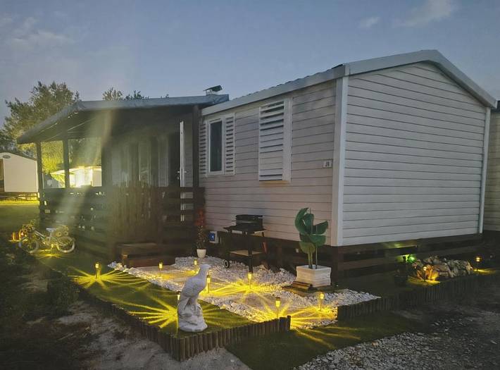 Bungalow para 6 pessoas, com piscina e jardim e ainda vista em Marinha Grande