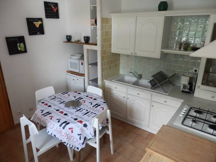 Ferienwohnung für 4 Personen, mit Terrasse in Saintes-Maries-de-la-Mer - 3