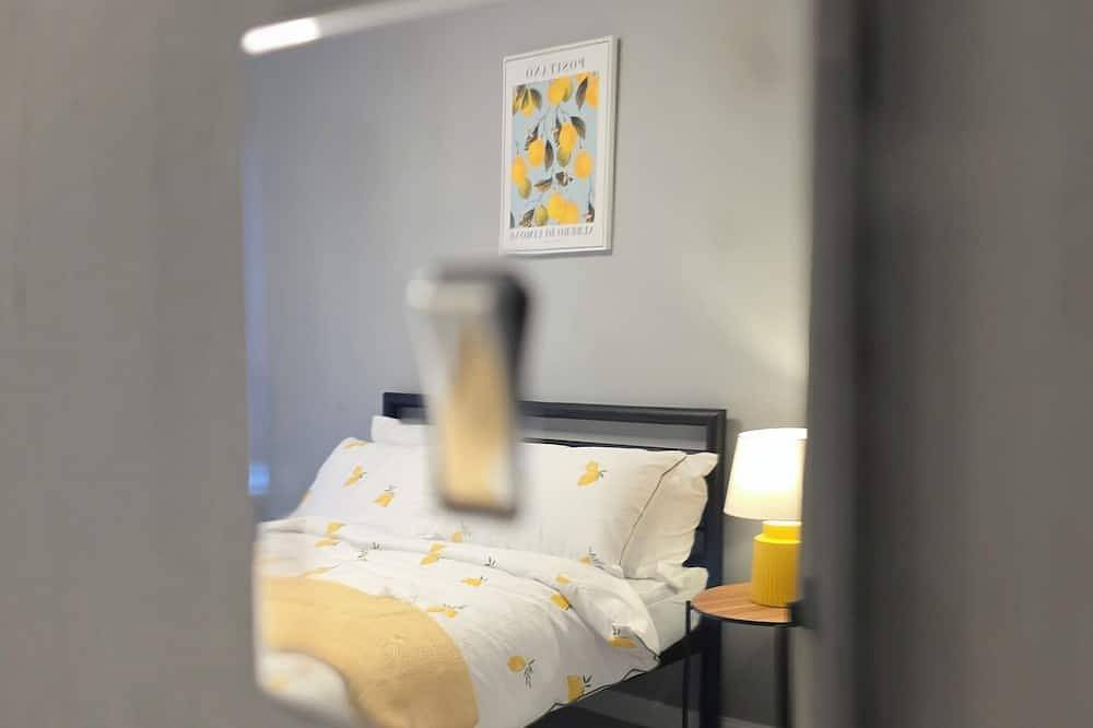 Entire apartment, 15% Discount for Long Stay*Close to Edinburgh* in Livingston, West Lothian
