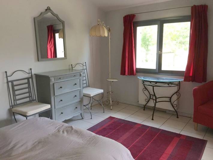 Location de vacances pour 3 personnes, avec vue ainsi que jardin et piscine, animaux acceptés à Damiatte - 4