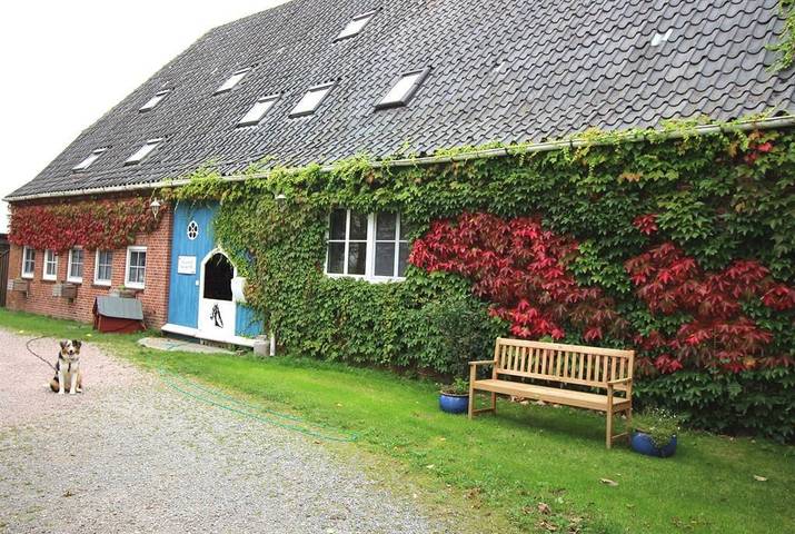 Ferienwohnung für 4 Personen, mit Terrasse und Garten sowie Ausblick in Tetenbüll