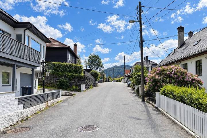 Ganze Wohnung, Family Bergen Apt: Hike, Ev Charging in Bergenhus, Bergen