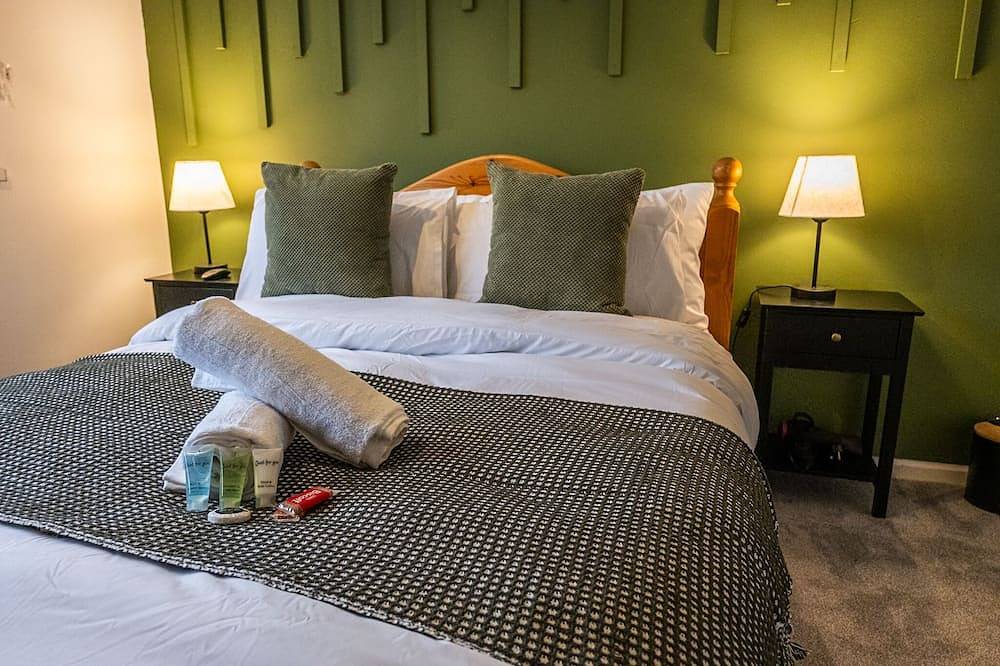 Cozy and Stylish stays at Maiden Lane in Crawley, West Sussex