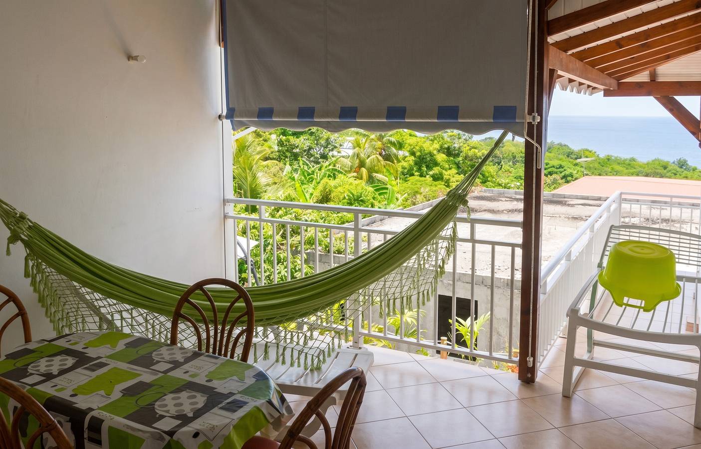 Apartamento entero, Apartamento moderno con vista al mar en Deshaies 25 m² in Plage de Ferry, Deshaies