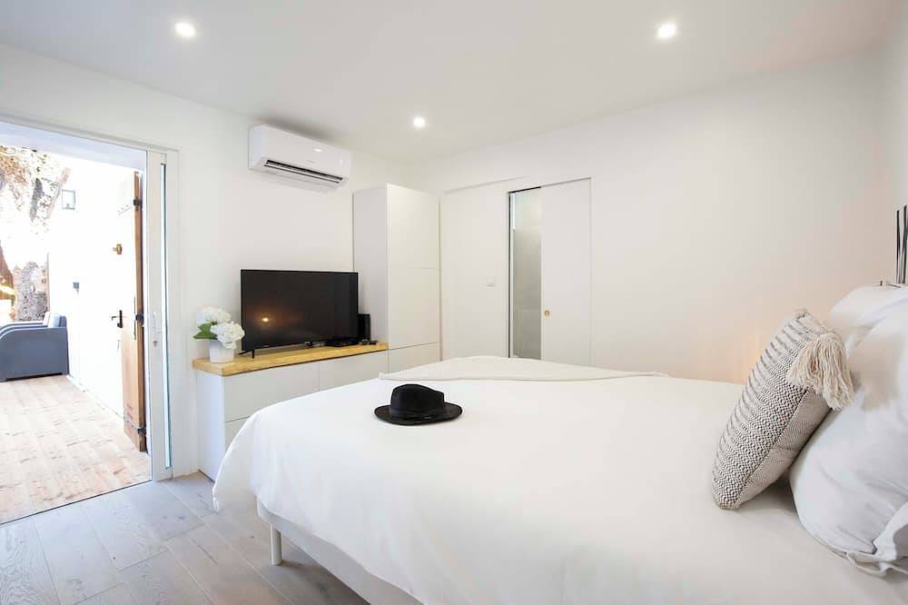 Ganze Wohnung, Studio, 200 m de la Plage et à Proximité du Centre du Village de Saint Tropez in Ramatuelle, Draguignan Region