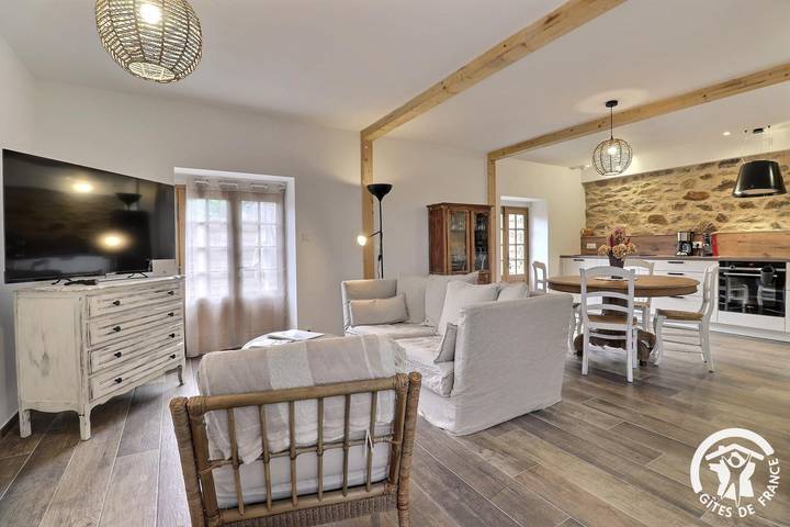 Gîte pour 4 personnes, avec Terrasse ainsi que Jardin et Vue à Saint-Suliac