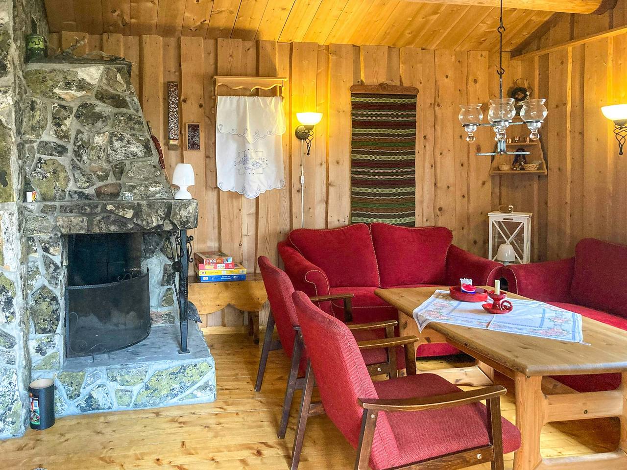 Einfache Berghütte in einem aktiven Almdorf bei Vinstra in Jotunheimen