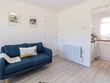 Lodge for 3 People in Waveney District, Suffolk, Photo 2