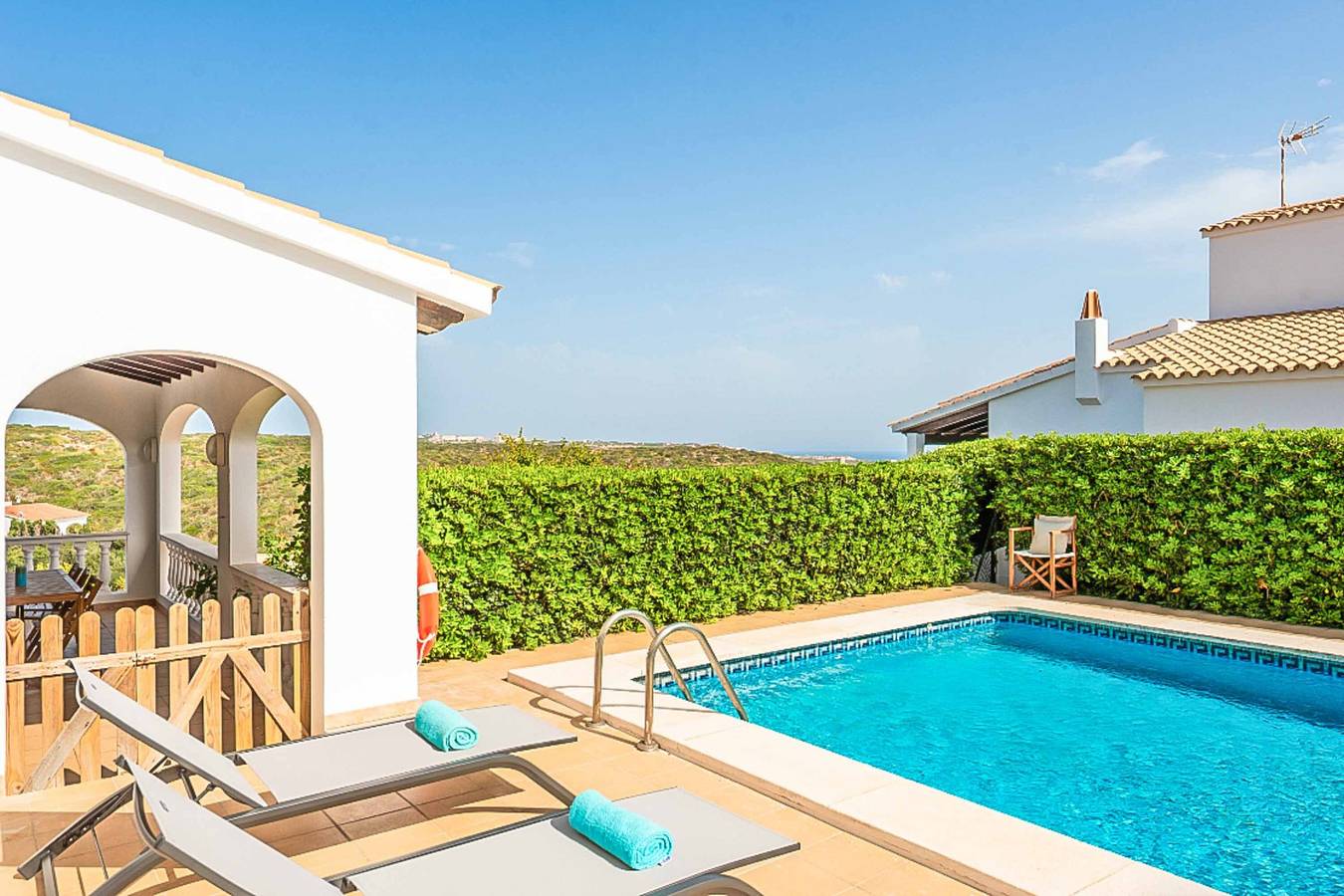 Villa für 6 Personen mit Terrasse in Cala Llonga (Menorca), Maó