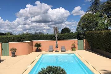 Gîte pour 2 personnes, avec jardin et terrasse à Cabriès