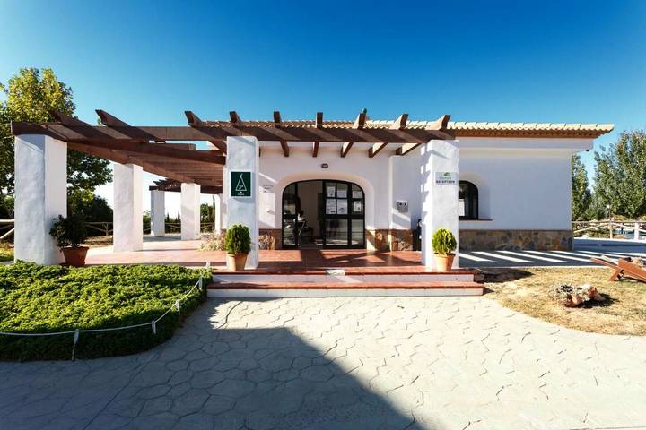 Camping para 6 personas, con piscina y terraza además de sauna y jardín - 1