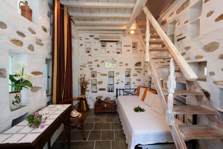 Location de vacances pour 3 personnes, avec jardin et vue dans Apollonia