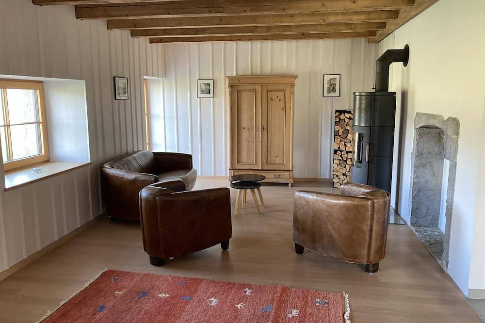 Appartamento intero, Beautiful apartment in an old renovated farmhouse in La Brévine, Cantone di Neuchâtel