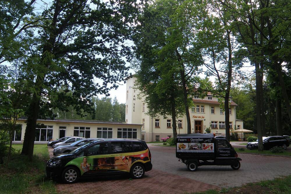 Ganze Wohnung, Appartement am Hotel in Arendsee (Altmark), Arendsee